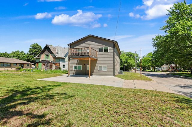 4520 E Gilbert St, Wichita, KS 67218