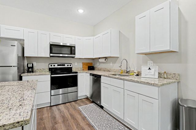 4520 E Gilbert St, Wichita, KS 67218