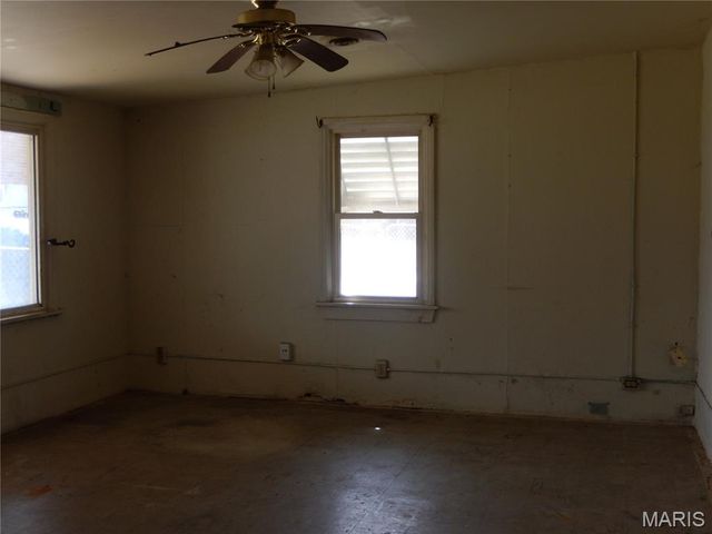 9501 Kirchner Avenue, St Louis, MO 63125
