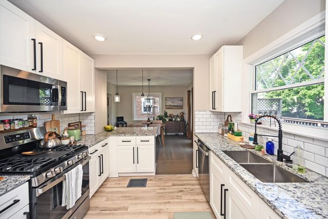 6460 Mchugh Place, Cincinnati, OH 45213