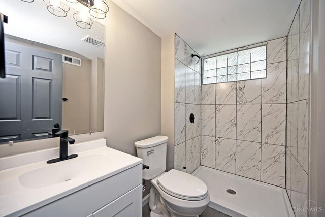 6460 Mchugh Place, Cincinnati, OH 45213