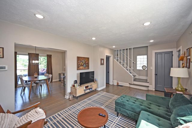 6460 Mchugh Place, Cincinnati, OH 45213