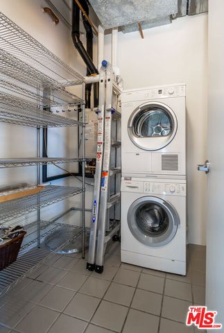 330 W 11th Street 406, Los Angeles, CA 90015