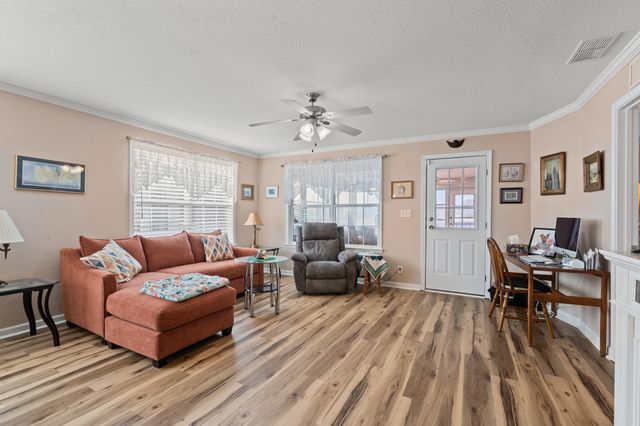 246 Lakeside Crossing Dr., Conway, SC 29526