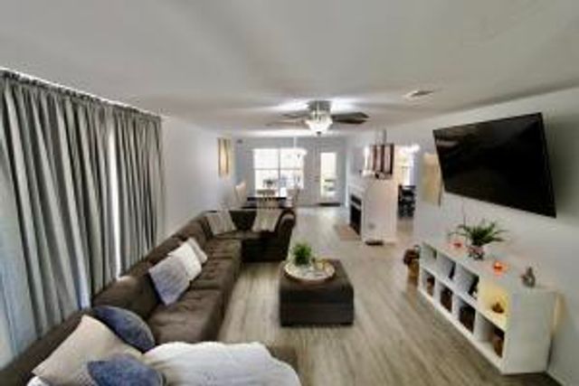 6218 Cottage Woods Drive, Milton, FL 32570