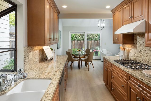 1116 Doyle Place, Mountain View, CA 94040