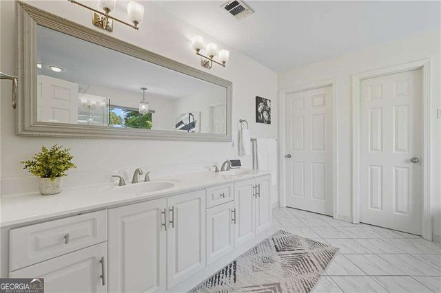 1154 Fairway Gardens NE, Brookhaven, GA 30319