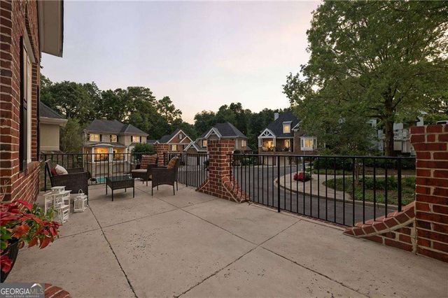 1154 Fairway Gardens NE, Brookhaven, GA 30319