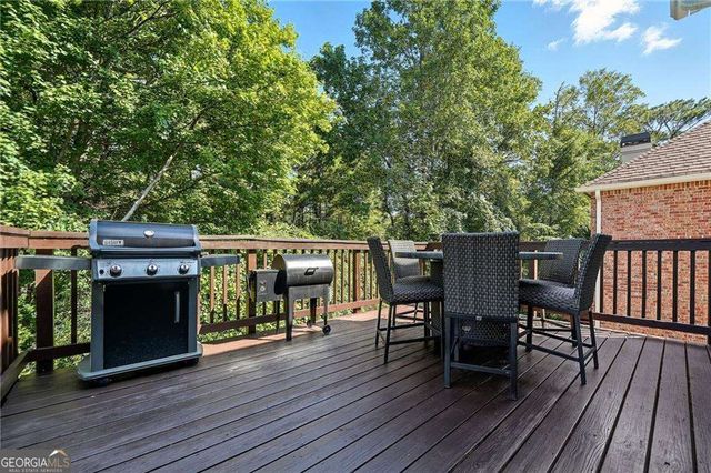 1154 Fairway Gardens NE, Brookhaven, GA 30319