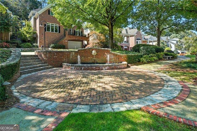 1154 Fairway Gardens NE, Brookhaven, GA 30319