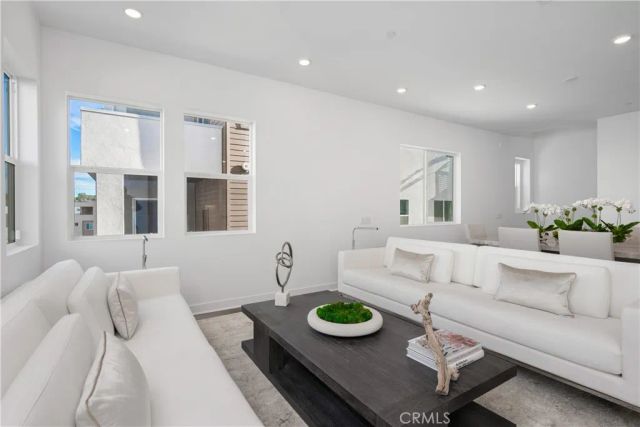 27225 Cranmore 101, Valencia, CA 91381