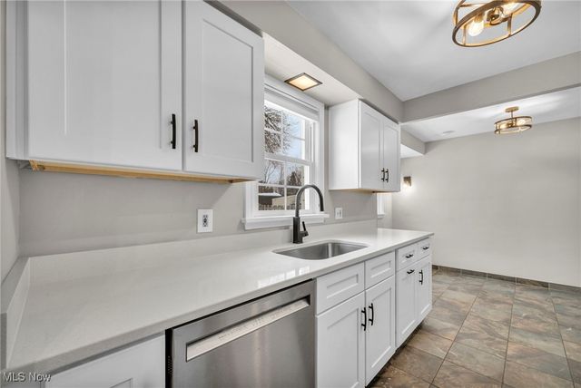 5951 Mayland Avenue, Mayfield Heights, OH 44124