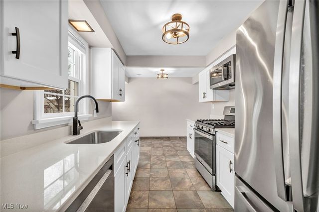 5951 Mayland Avenue, Mayfield Heights, OH 44124