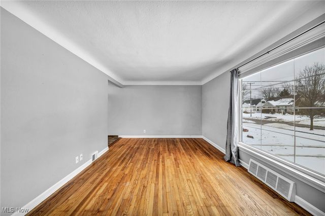 5951 Mayland Avenue, Mayfield Heights, OH 44124