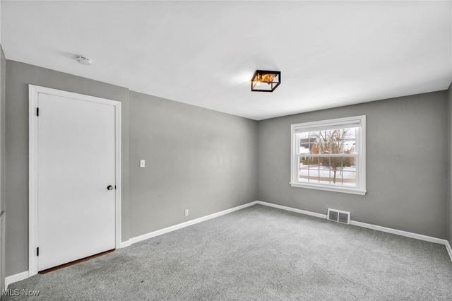 5951 Mayland Avenue, Mayfield Heights, OH 44124