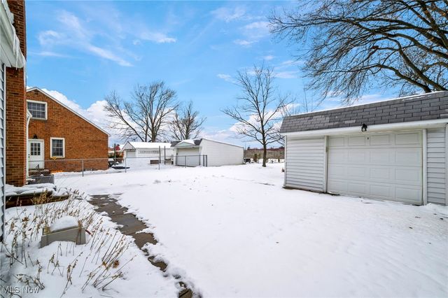 5951 Mayland Avenue, Mayfield Heights, OH 44124