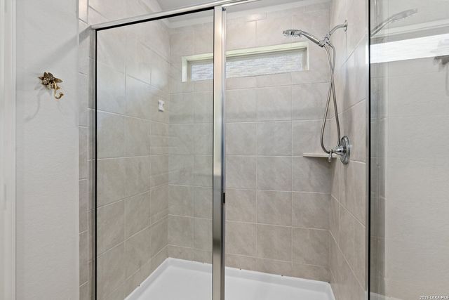 16923 Eaton Ter, San Antonio, TX 78247