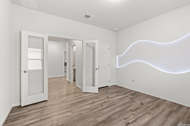 16923 Eaton Ter, San Antonio, TX 78247