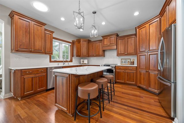 1150 Bedford Court, Marion, IA 52302