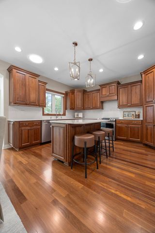 1150 Bedford Court, Marion, IA 52302