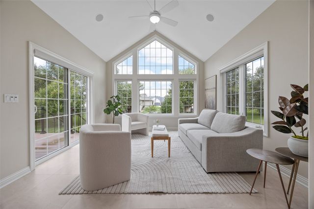 1150 Bedford Court, Marion, IA 52302