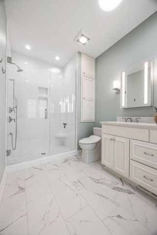 1150 Bedford Court, Marion, IA 52302