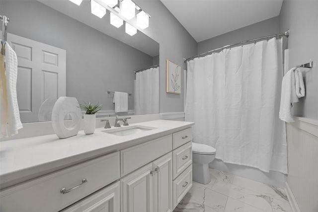 1150 Bedford Court, Marion, IA 52302