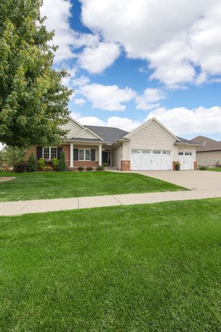 1150 Bedford Court, Marion, IA 52302
