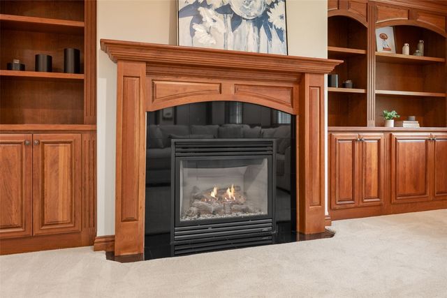 1150 Bedford Court, Marion, IA 52302