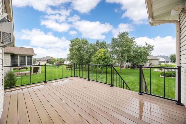 1150 Bedford Court, Marion, IA 52302