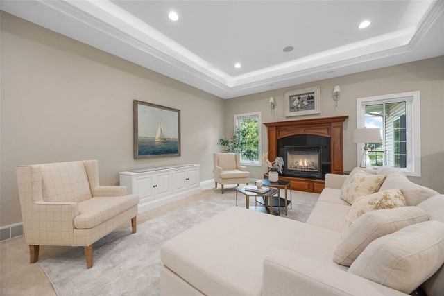 1150 Bedford Court, Marion, IA 52302