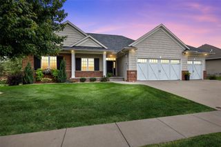 1150 Bedford Court, Marion, IA 52302