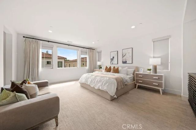 90 Rockinghorse, Irvine, CA 92602