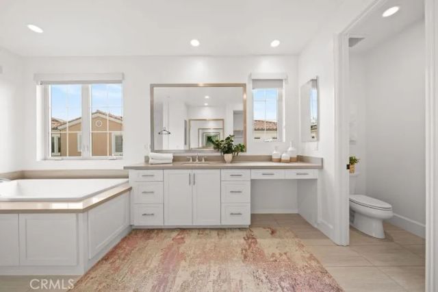 90 Rockinghorse, Irvine, CA 92602