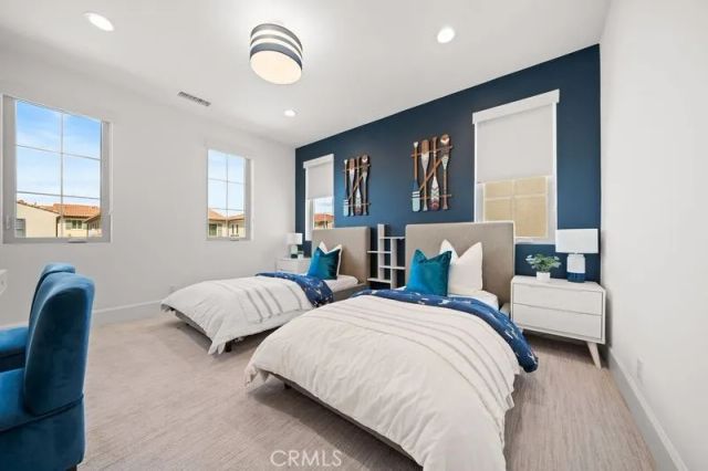 90 Rockinghorse, Irvine, CA 92602