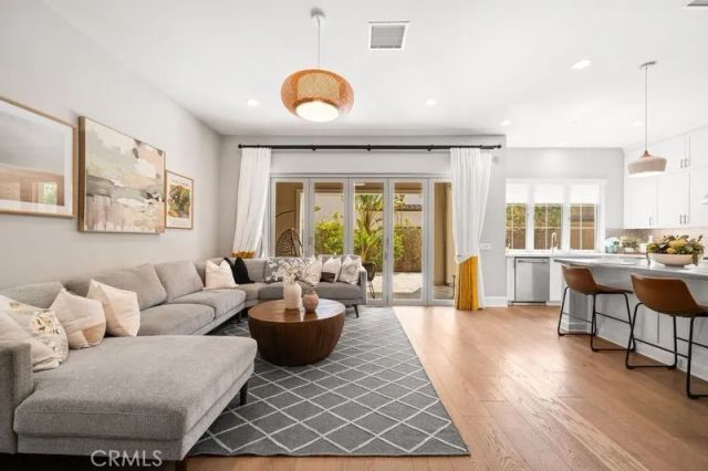 90 Rockinghorse, Irvine, CA 92602