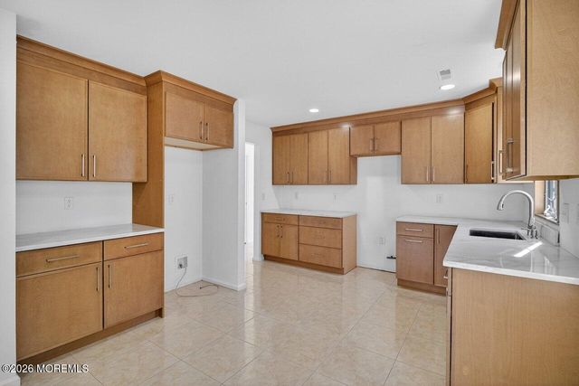 39 Spyglass Drive, Jackson, NJ 08527