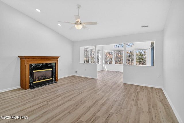 39 Spyglass Drive, Jackson, NJ 08527