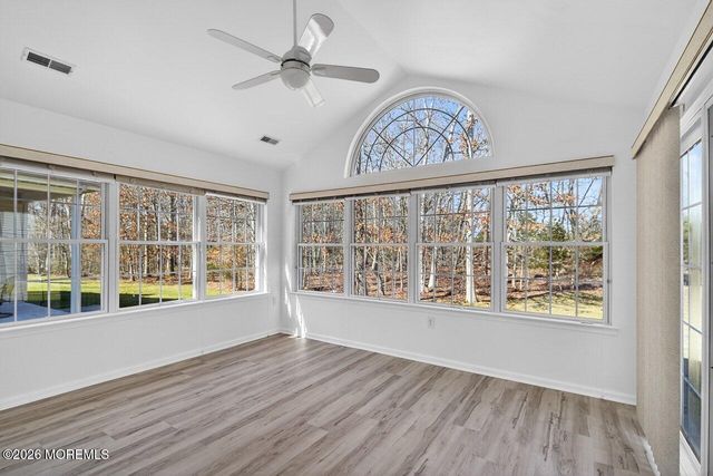 39 Spyglass Drive, Jackson, NJ 08527