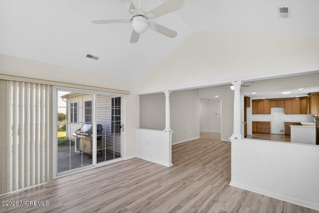 39 Spyglass Drive, Jackson, NJ 08527