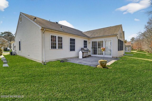 39 Spyglass Drive, Jackson, NJ 08527