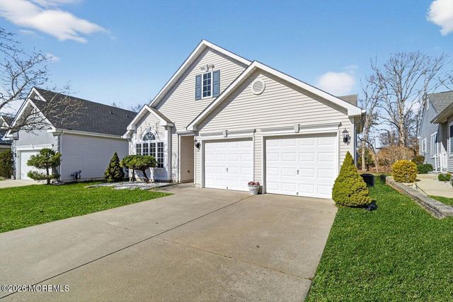 39 Spyglass Drive, Jackson, NJ 08527