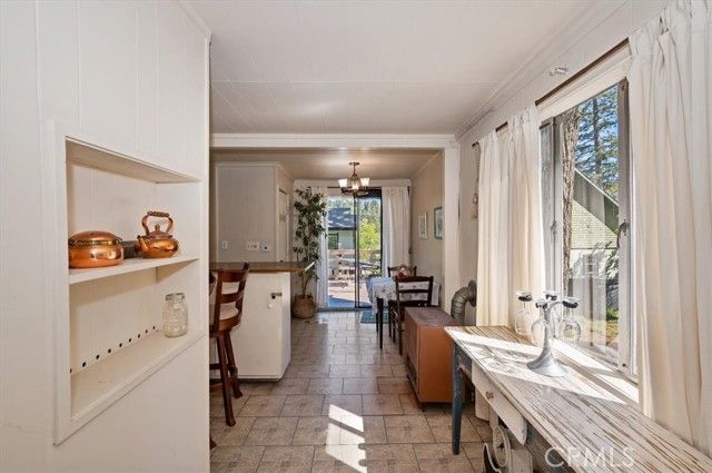 22838 Waters, Crestline, CA 92325