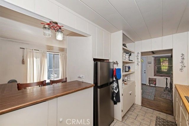 22838 Waters, Crestline, CA 92325