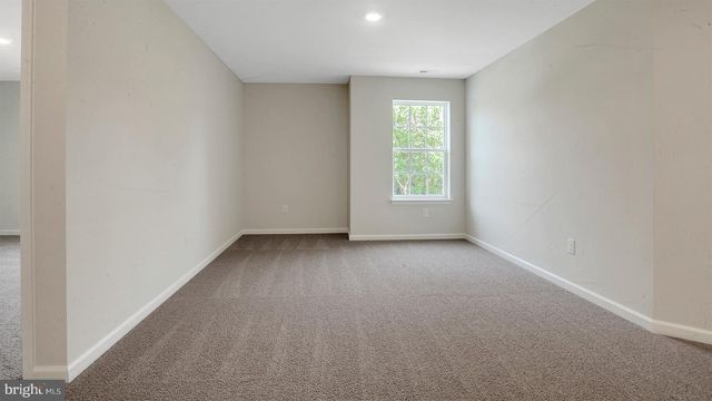 1011 NEW RD, Linwood, NJ 08221