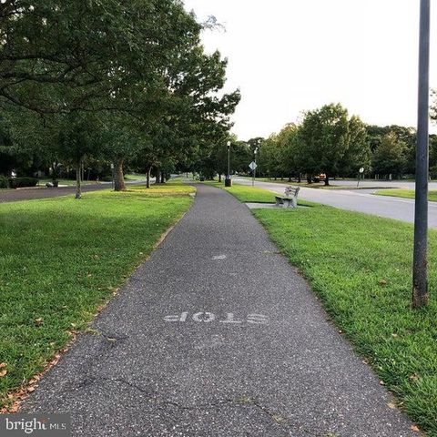 1011 NEW RD, Linwood, NJ 08221