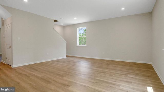 1011 NEW RD, Linwood, NJ 08221
