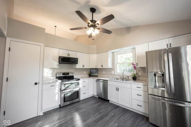 7824 Ashton Place, Fishers, IN 46038