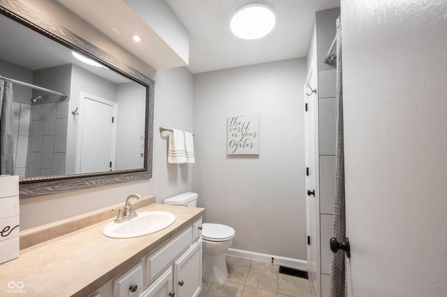 7824 Ashton Place, Fishers, IN 46038