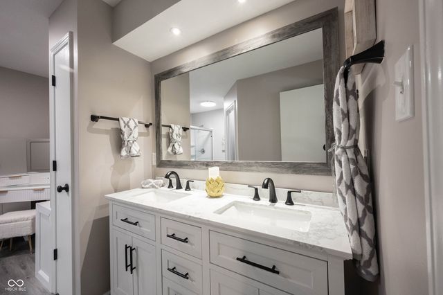 7824 Ashton Place, Fishers, IN 46038